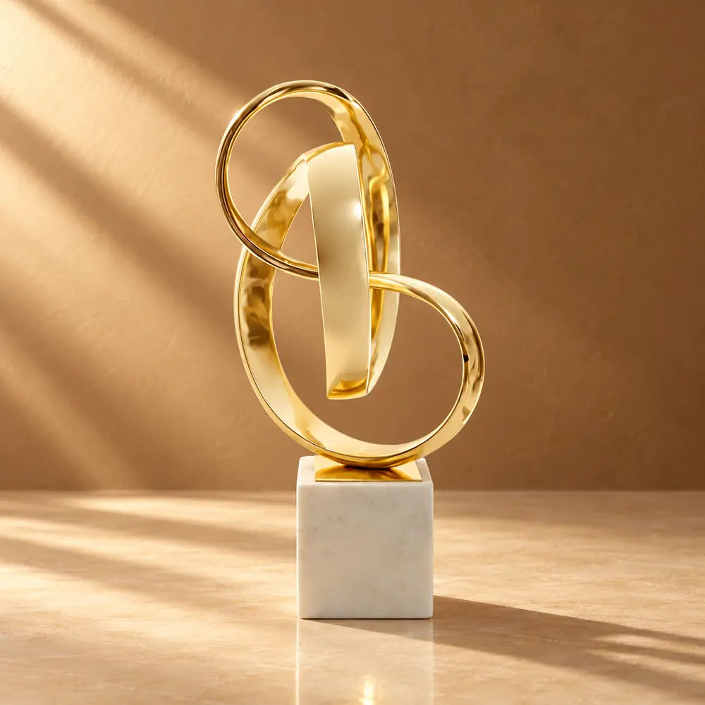 Astrid-Gold-Knot-studio-1000