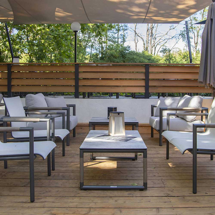 Low stackable garden armchair
BASTINGAGE