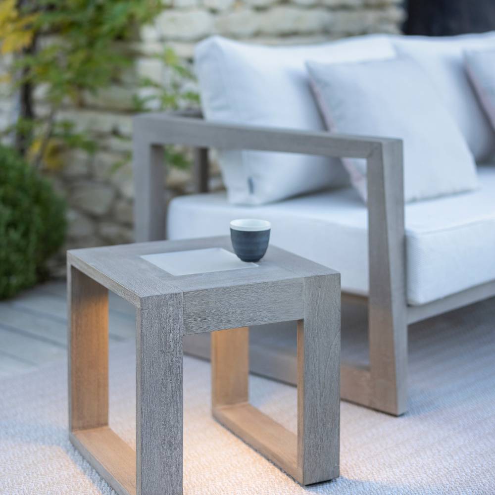 RANCHO — Solar Coffee Table